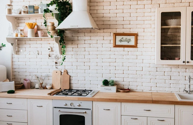 12 Kitchen Decor Ideas UK