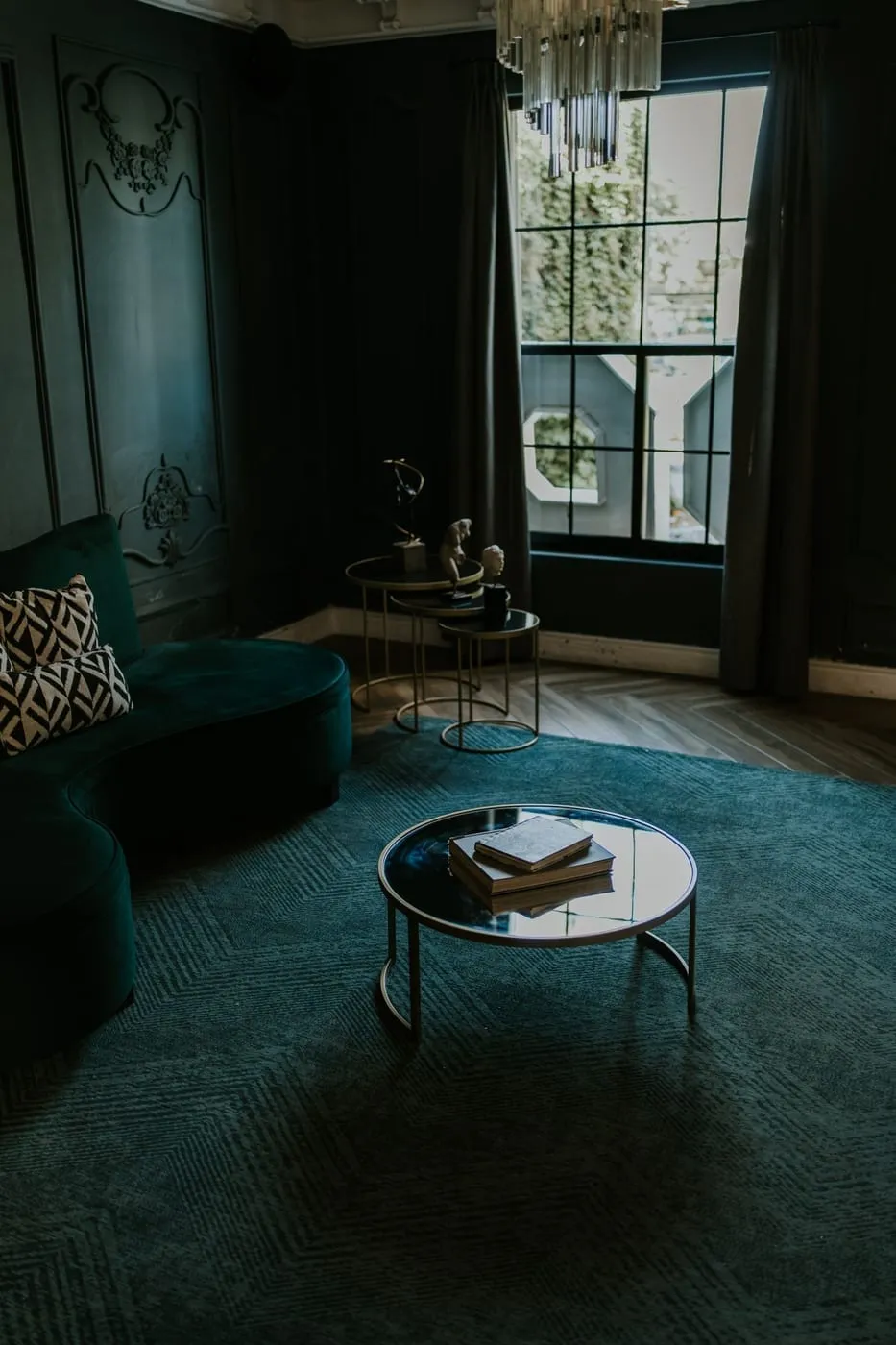 Opera-Inspired Living Room Ideas UK