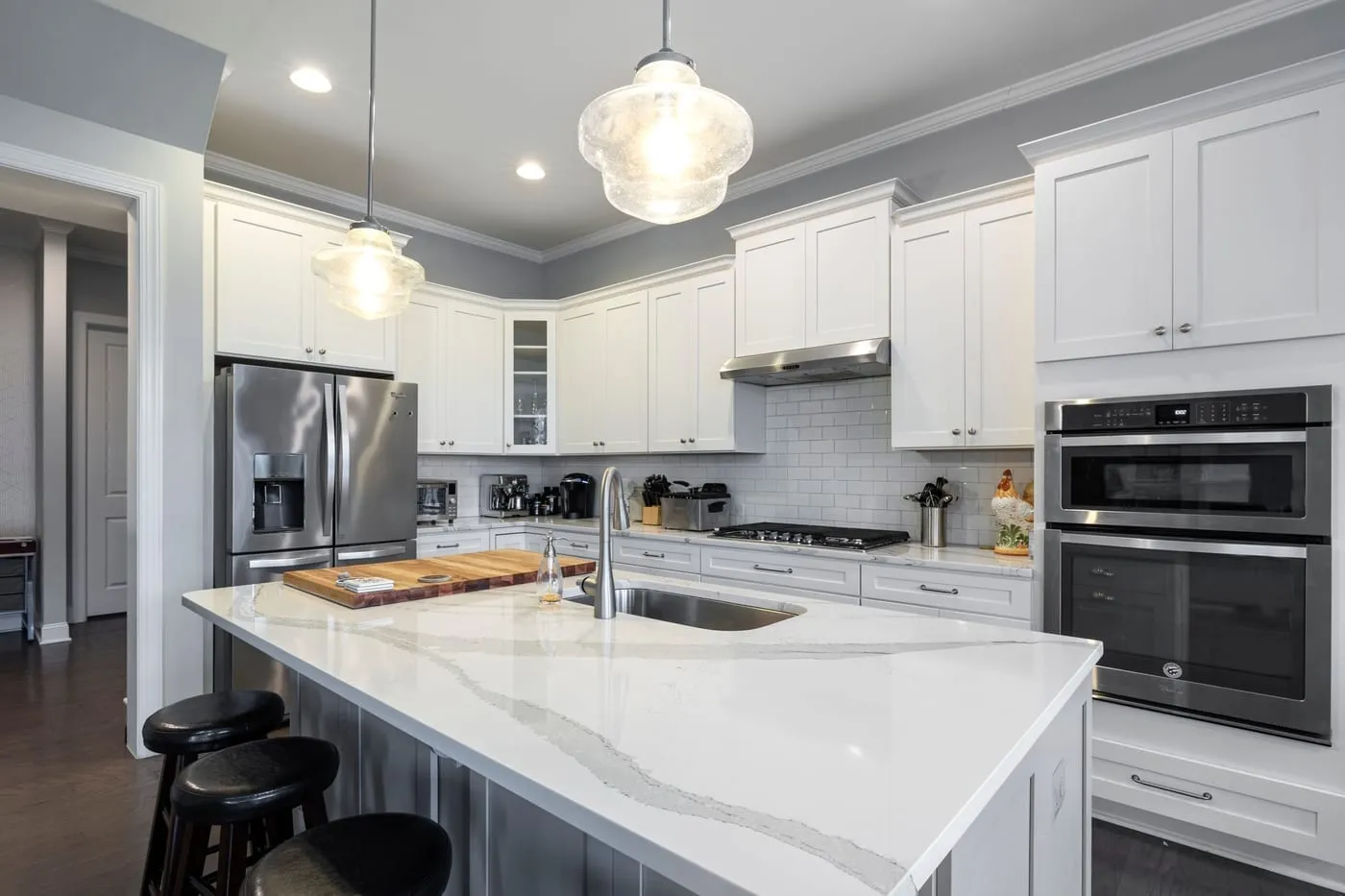Small Kitchen Island Ideas for UK Flats: Budget-Friendly