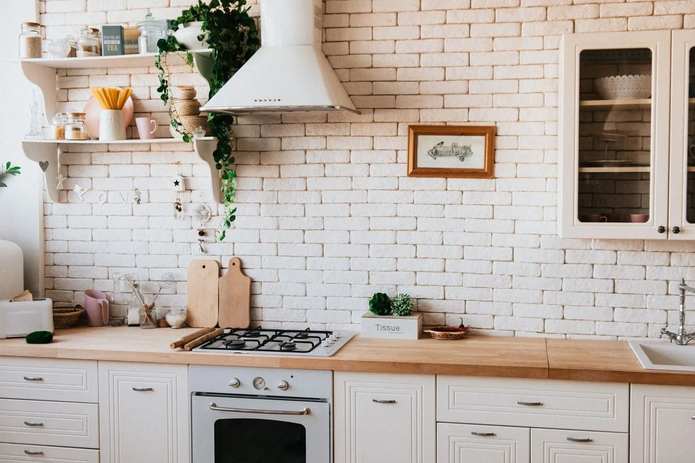 12 Kitchen Decor Ideas UK