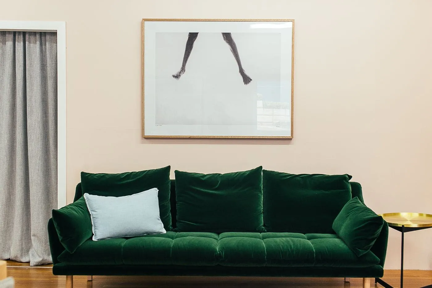 Soft Minimalism Living Room Ideas for UK Homes