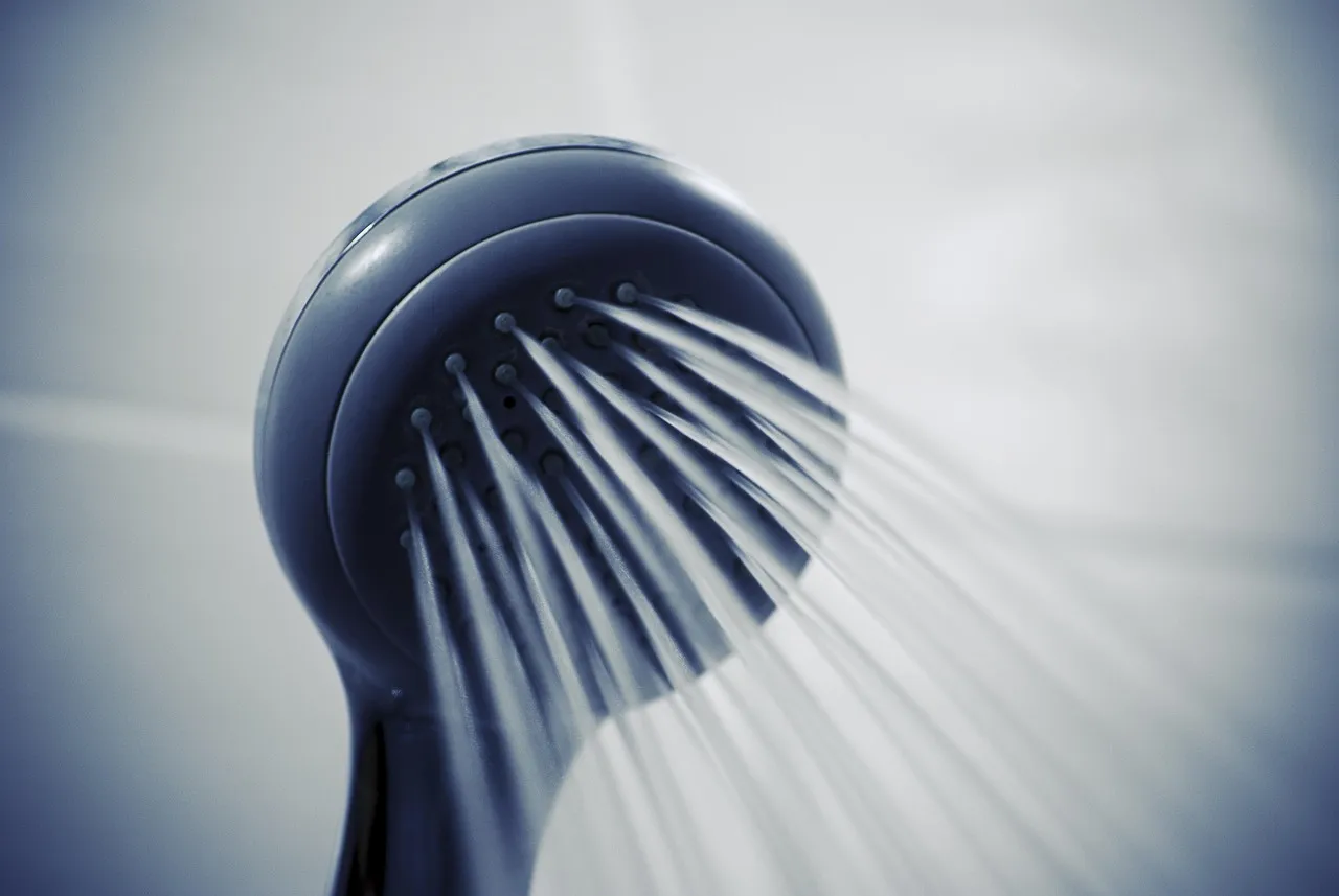 Small Wet Room Ideas UK: Layout, Cost & Waterproofing Basics